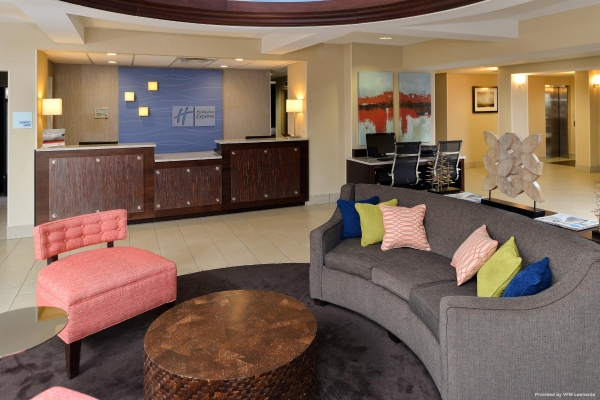 Holiday Inn Express & Suites TAMPA AIRPORT (Tampa)